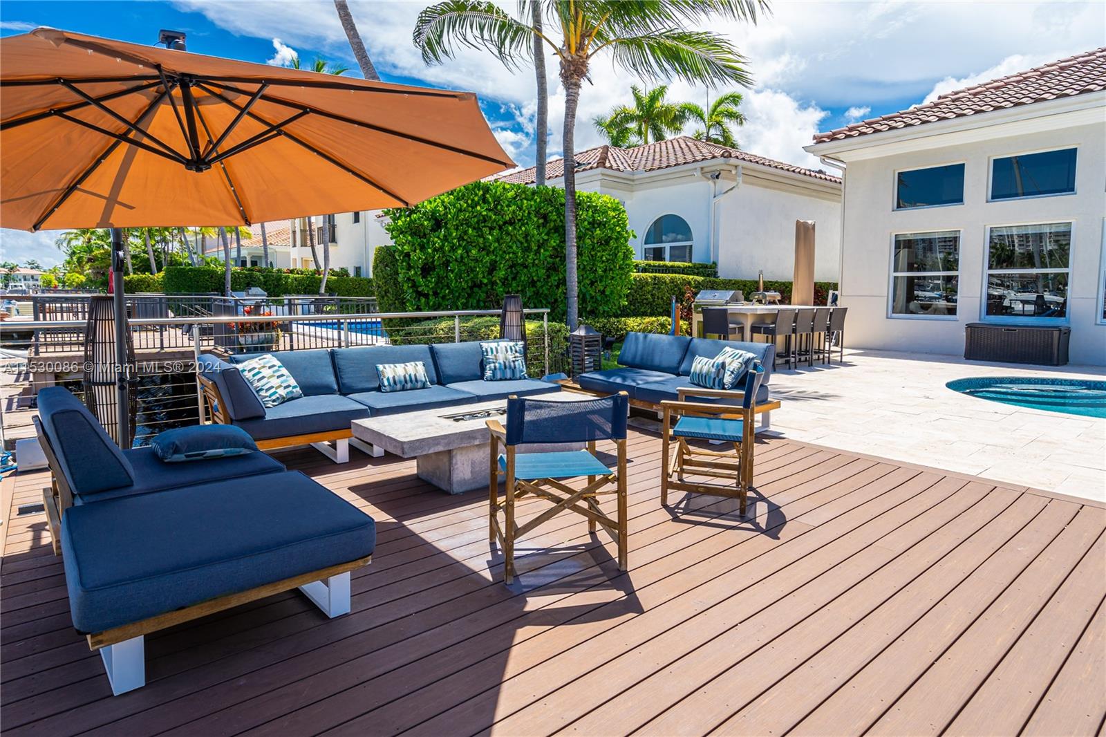 1107 Pelican Ln, Hollywood, Florida 33019, 4 Bedrooms Bedrooms, ,4 BathroomsBathrooms,Residential,For Sale,1107 Pelican Ln,A11530086