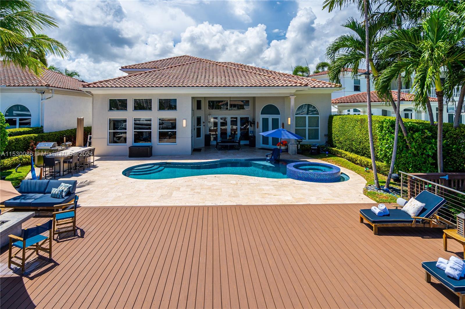 1107 Pelican Ln, Hollywood, Florida 33019, 4 Bedrooms Bedrooms, ,4 BathroomsBathrooms,Residential,For Sale,1107 Pelican Ln,A11530086