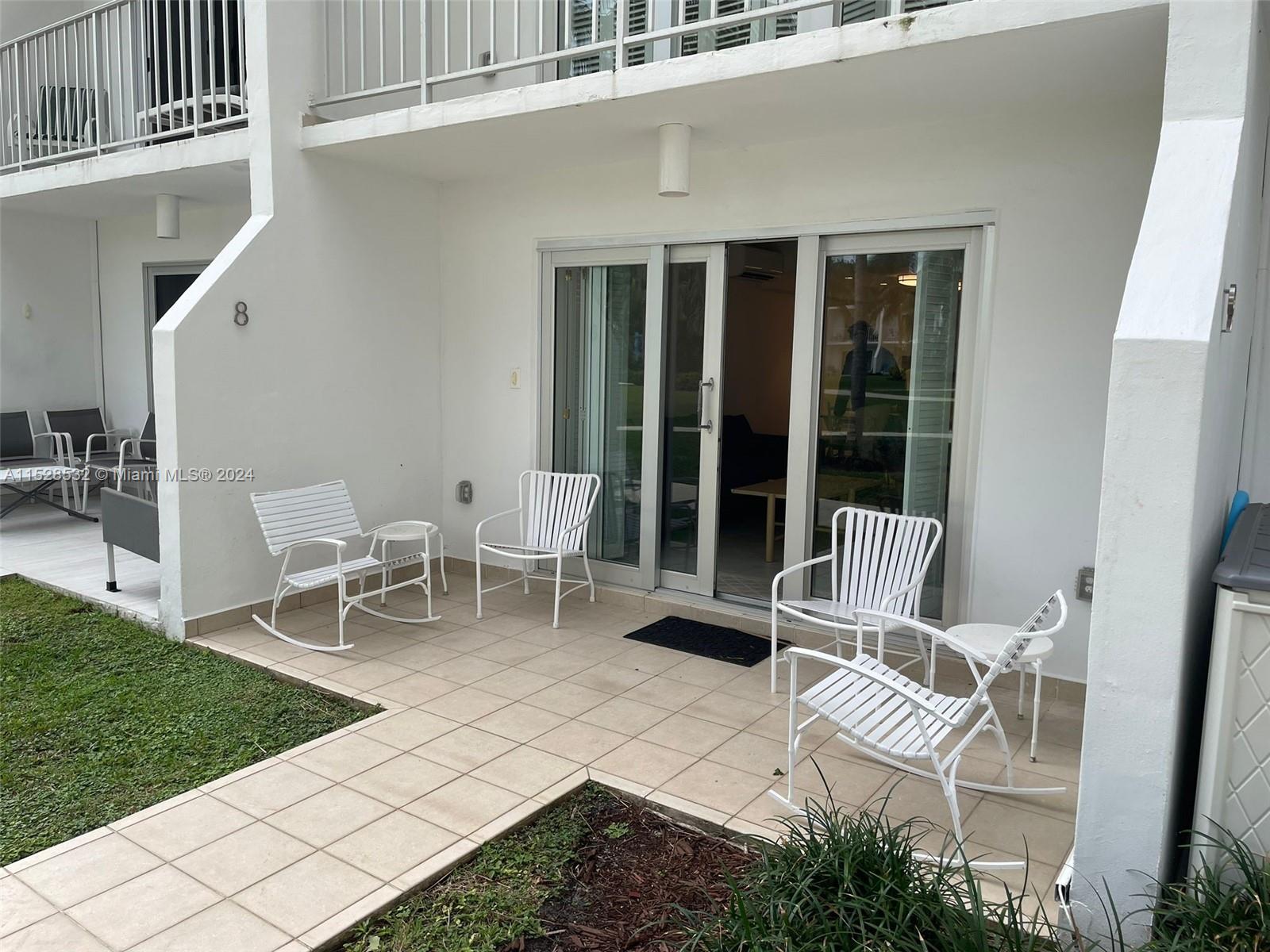 881 Ocean Dr TH8, Key Biscayne, Florida 33149, 2 Bedrooms Bedrooms, ,2 BathroomsBathrooms,Residentiallease,For Rent,881 Ocean Dr TH8,A11528532