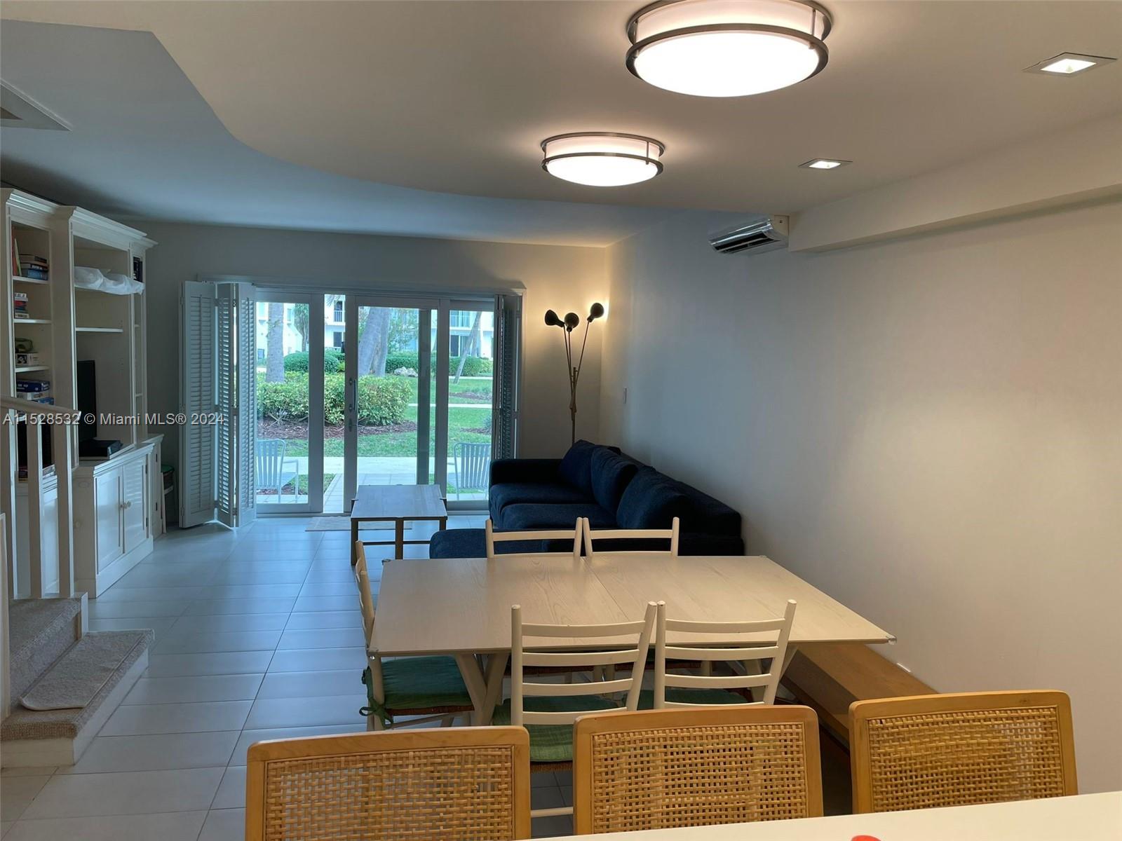 881 Ocean Dr TH8, Key Biscayne, Florida 33149, 2 Bedrooms Bedrooms, ,2 BathroomsBathrooms,Residentiallease,For Rent,881 Ocean Dr TH8,A11528532
