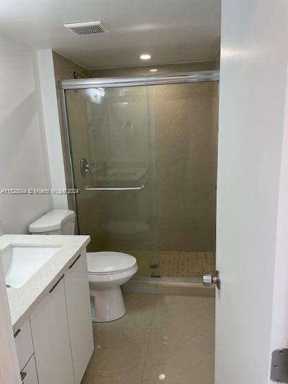 16950 W Dixie Hwy B141 Hwy 141, North Miami Beach, Florida 33160, 2 Bedrooms Bedrooms, ,2 BathroomsBathrooms,Residentiallease,For Rent,16950 W Dixie Hwy B141 Hwy 141,A11528844
