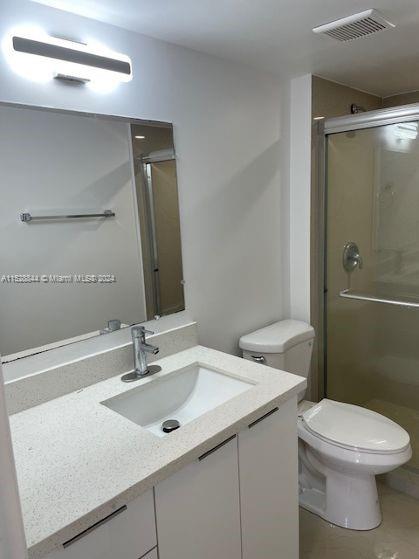 16950 W Dixie Hwy B141 Hwy 141, North Miami Beach, Florida 33160, 2 Bedrooms Bedrooms, ,2 BathroomsBathrooms,Residentiallease,For Rent,16950 W Dixie Hwy B141 Hwy 141,A11528844