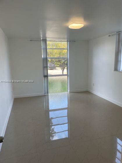 16950 W Dixie Hwy B141 Hwy 141, North Miami Beach, Florida 33160, 2 Bedrooms Bedrooms, ,2 BathroomsBathrooms,Residentiallease,For Rent,16950 W Dixie Hwy B141 Hwy 141,A11528844