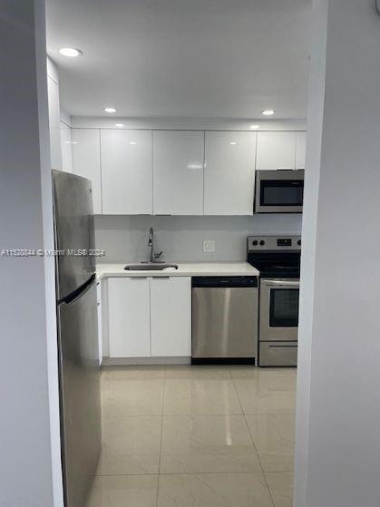 16950 W Dixie Hwy B141 Hwy 141, North Miami Beach, Florida 33160, 2 Bedrooms Bedrooms, ,2 BathroomsBathrooms,Residentiallease,For Rent,16950 W Dixie Hwy B141 Hwy 141,A11528844