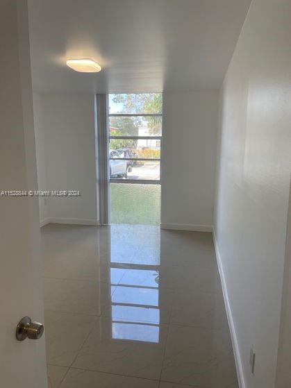 16950 W Dixie Hwy B141 Hwy 141, North Miami Beach, Florida 33160, 2 Bedrooms Bedrooms, ,2 BathroomsBathrooms,Residentiallease,For Rent,16950 W Dixie Hwy B141 Hwy 141,A11528844