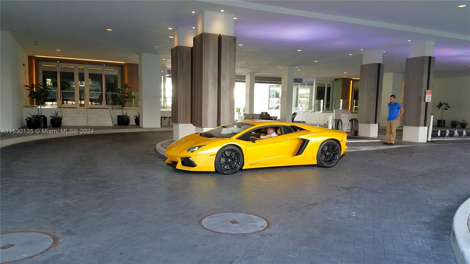 Valet