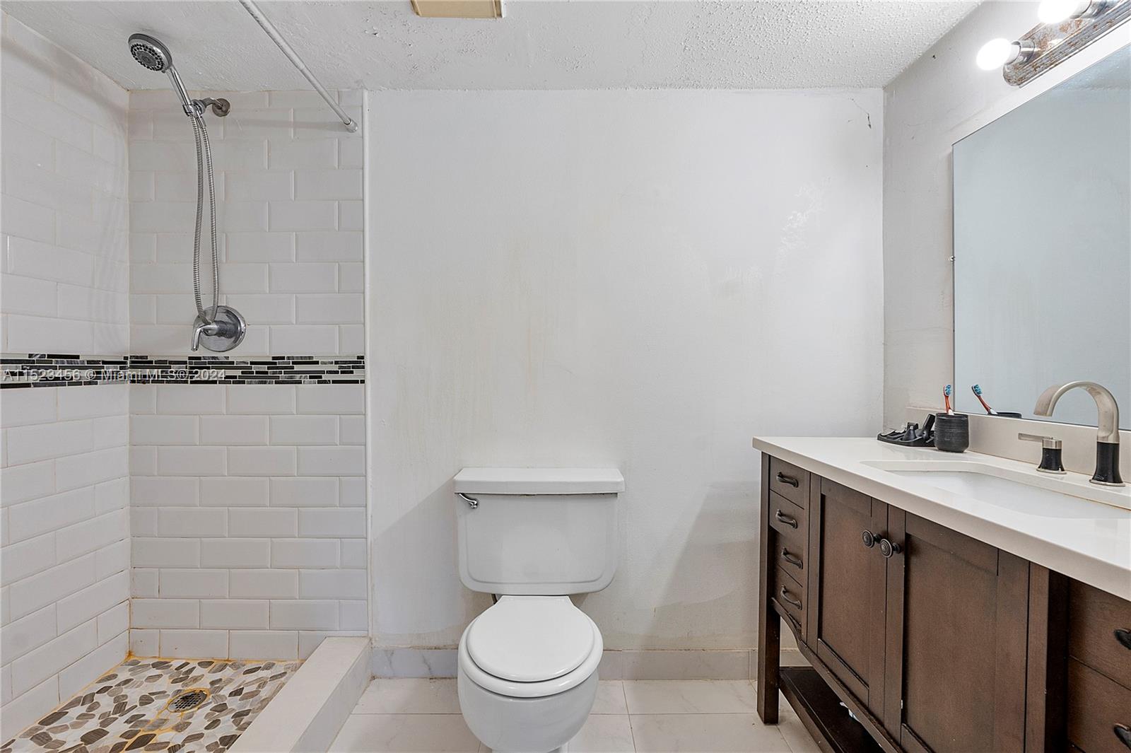 10772 La Placida Dr 7-203, Coral Springs, Florida 33065, 2 Bedrooms Bedrooms, ,2 BathroomsBathrooms,Residential,For Sale,10772 La Placida Dr 7-203,A11523456