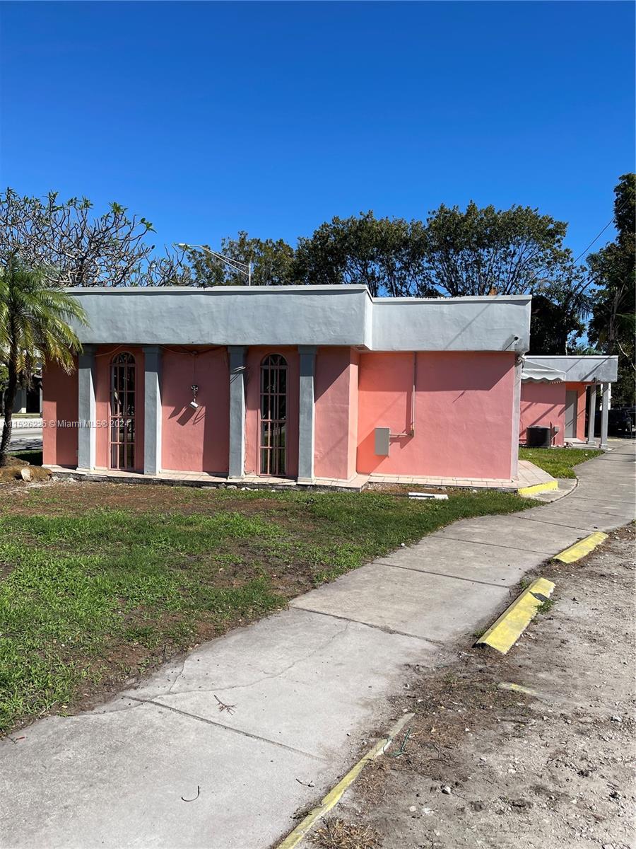 3250 S Dixie Hwy, Miami, Florida 33133, ,Commercialsale,For Sale,3250 S Dixie Hwy,A11526225