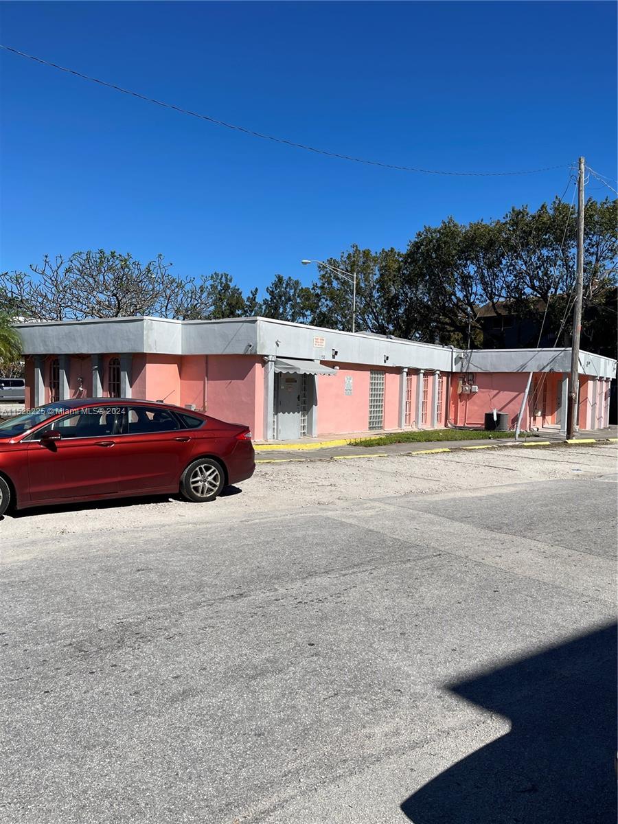 3250 S Dixie Hwy, Miami, Florida 33133, ,Commercialsale,For Sale,3250 S Dixie Hwy,A11526225
