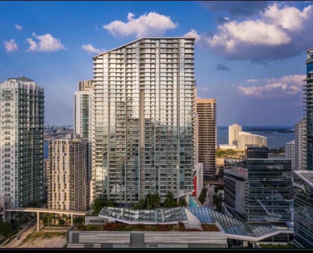 68 SE 6th St 1012, Miami, Florida 33131, 2 Bedrooms Bedrooms, ,2 BathroomsBathrooms,Residential,For Sale,68 SE 6th St 1012,A11530203