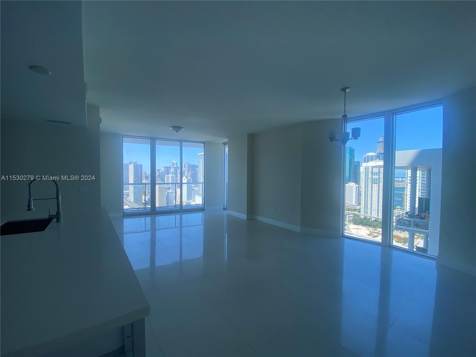 185 SW 7 ST 3411, Miami, Florida 33130, 3 Bedrooms Bedrooms, ,3 BathroomsBathrooms,Residentiallease,For Rent,185 SW 7 ST 3411,A11530279