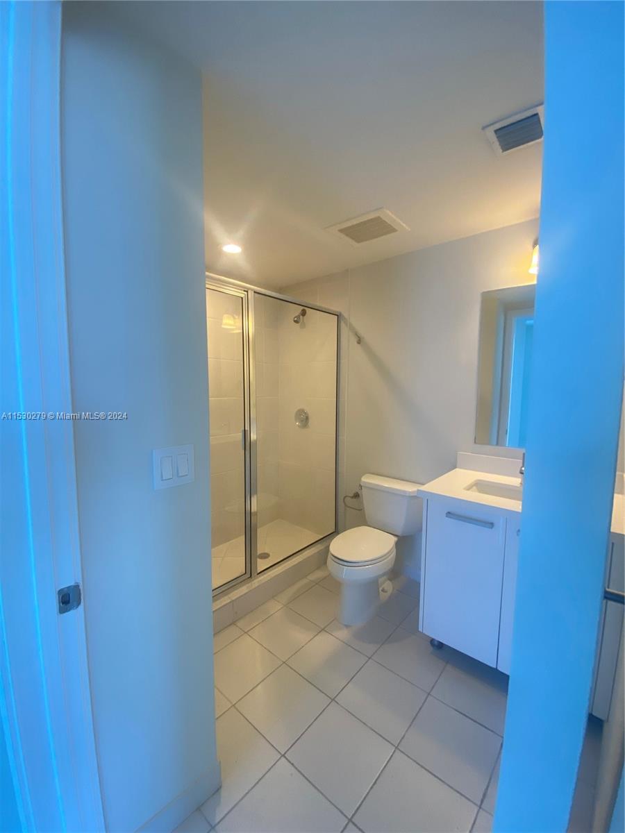 185 SW 7 ST 3411, Miami, Florida 33130, 3 Bedrooms Bedrooms, ,3 BathroomsBathrooms,Residentiallease,For Rent,185 SW 7 ST 3411,A11530279