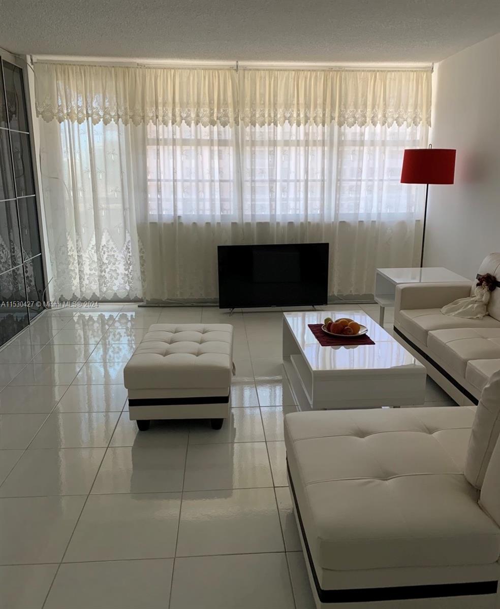 251 174th St 1611, Sunny Isles Beach, Florida 33160, 2 Bedrooms Bedrooms, ,2 BathroomsBathrooms,Residential,For Sale,251 174th St 1611,A11530427