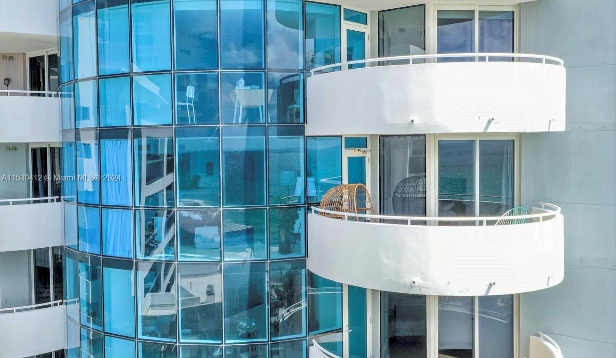 6301 Collins Ave 1103, Miami Beach, Florida 33141, 3 Bedrooms Bedrooms, ,2 BathroomsBathrooms,Residential,For Sale,6301 Collins Ave 1103,A11530412