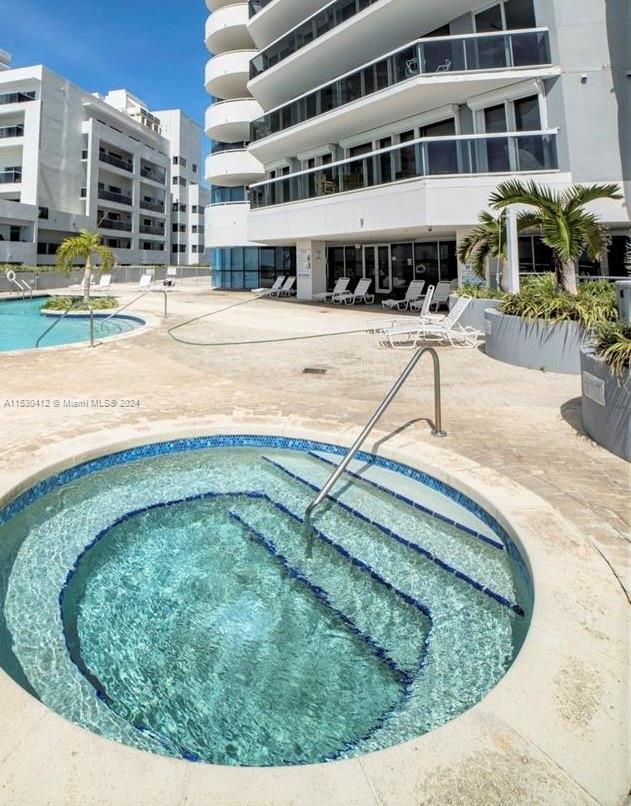 6301 Collins Ave 1103, Miami Beach, Florida 33141, 3 Bedrooms Bedrooms, ,2 BathroomsBathrooms,Residential,For Sale,6301 Collins Ave 1103,A11530412