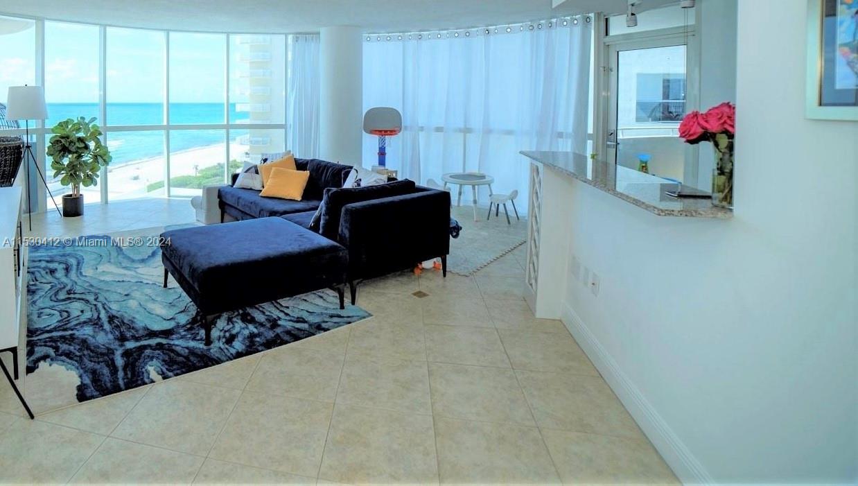 6301 Collins Ave 1103, Miami Beach, Florida 33141, 3 Bedrooms Bedrooms, ,2 BathroomsBathrooms,Residential,For Sale,6301 Collins Ave 1103,A11530412