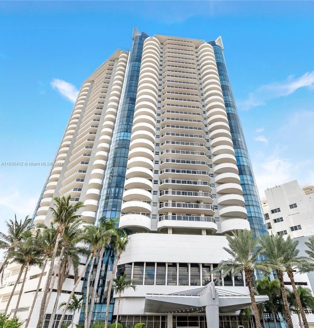 6301 Collins Ave 1103, Miami Beach, Florida 33141, 3 Bedrooms Bedrooms, ,2 BathroomsBathrooms,Residential,For Sale,6301 Collins Ave 1103,A11530412