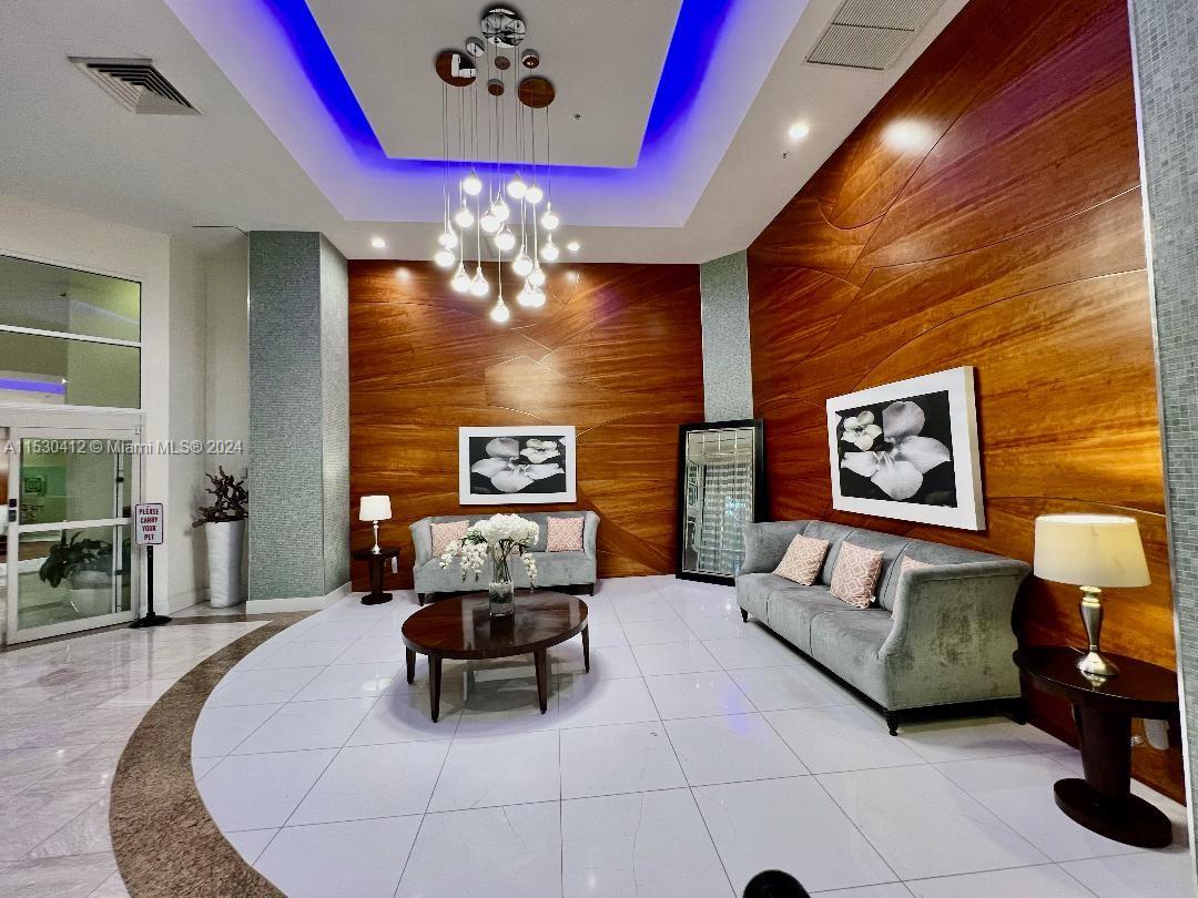 6301 Collins Ave 1103, Miami Beach, Florida 33141, 3 Bedrooms Bedrooms, ,2 BathroomsBathrooms,Residential,For Sale,6301 Collins Ave 1103,A11530412