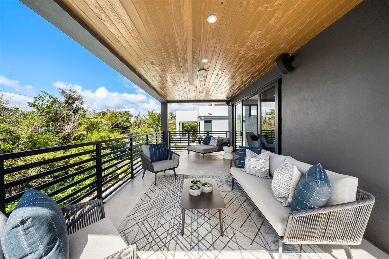 3320 NE 17th St, Fort Lauderdale, Florida 33305, 6 Bedrooms Bedrooms, ,6 BathroomsBathrooms,Residential,For Sale,3320 NE 17th St,A11530475