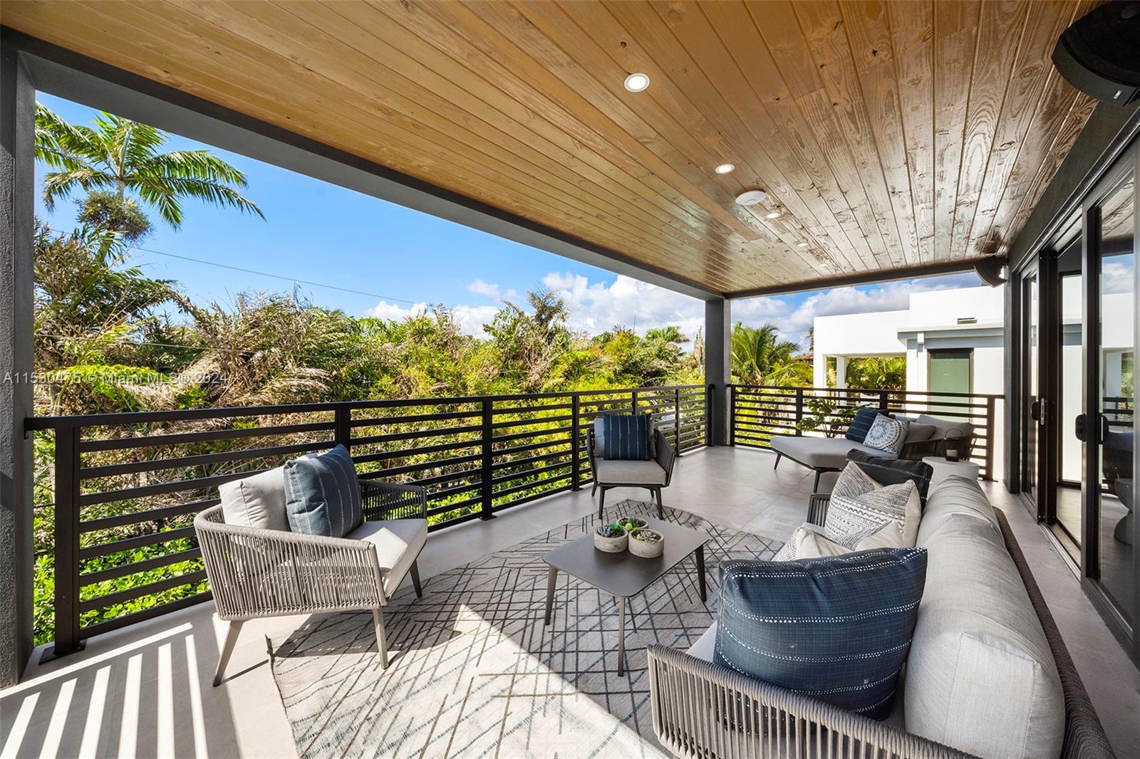 3320 NE 17th St, Fort Lauderdale, Florida 33305, 6 Bedrooms Bedrooms, ,6 BathroomsBathrooms,Residential,For Sale,3320 NE 17th St,A11530475