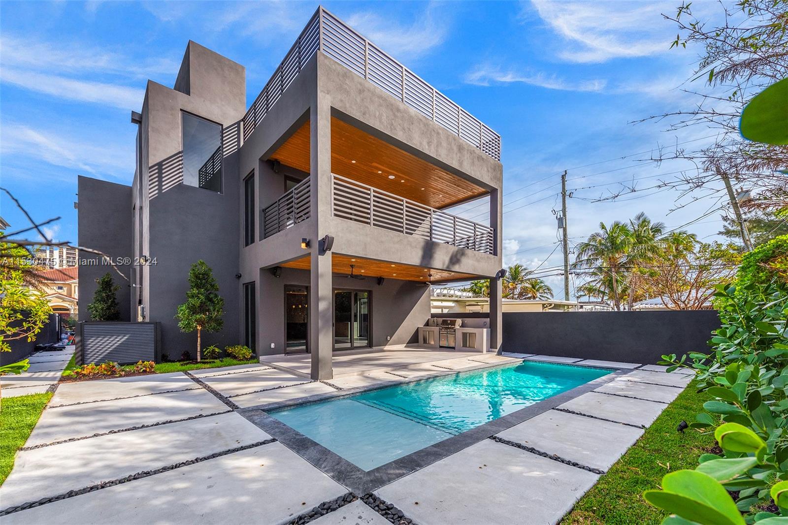 3320 NE 17th St, Fort Lauderdale, Florida 33305, 6 Bedrooms Bedrooms, ,6 BathroomsBathrooms,Residential,For Sale,3320 NE 17th St,A11530475