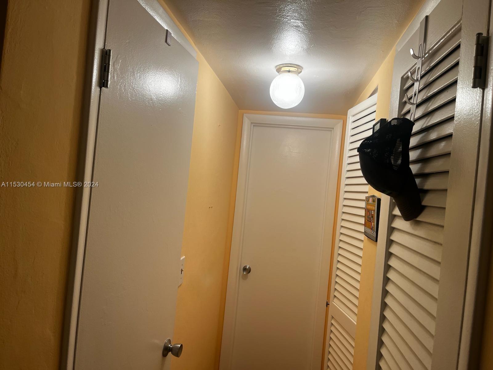 1333 E Hallandale Beach Blvd 232, Hallandale Beach, Florida 33009, 1 Bedroom Bedrooms, ,1 BathroomBathrooms,Residential,For Sale,1333 E Hallandale Beach Blvd 232,A11530454