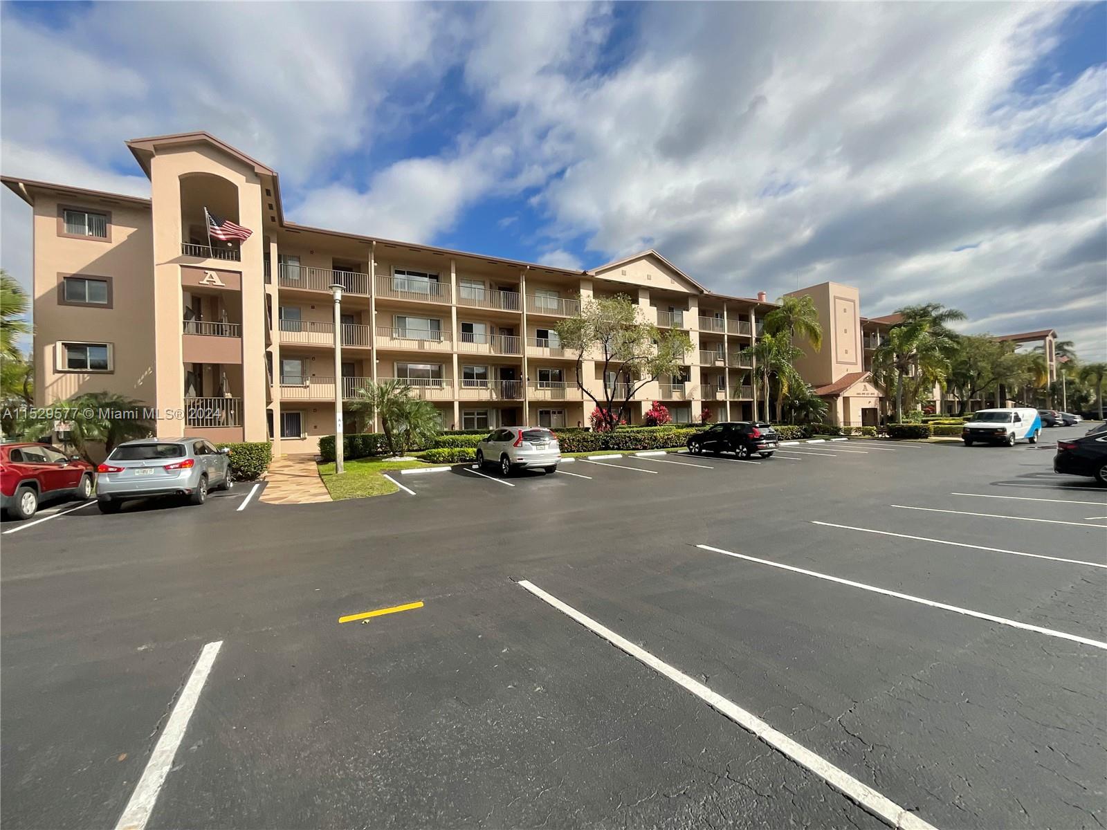 1651 SW 127th Ave 404A, Pembroke Pines, Florida 33027, 2 Bedrooms Bedrooms, ,2 BathroomsBathrooms,Residential,For Sale,1651 SW 127th Ave 404A,A11529577