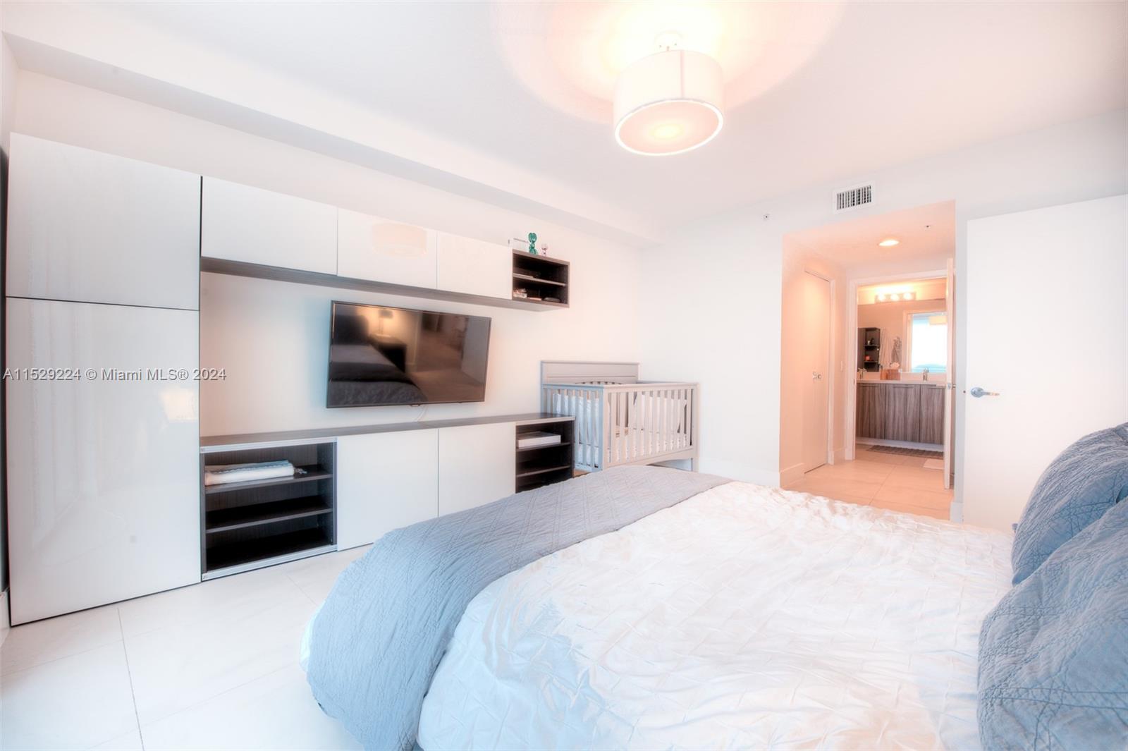 6700 Indian Creek Dr 604, Miami Beach, Florida 33141, 2 Bedrooms Bedrooms, ,2 BathroomsBathrooms,Residentiallease,For Rent,6700 Indian Creek Dr 604,A11529224