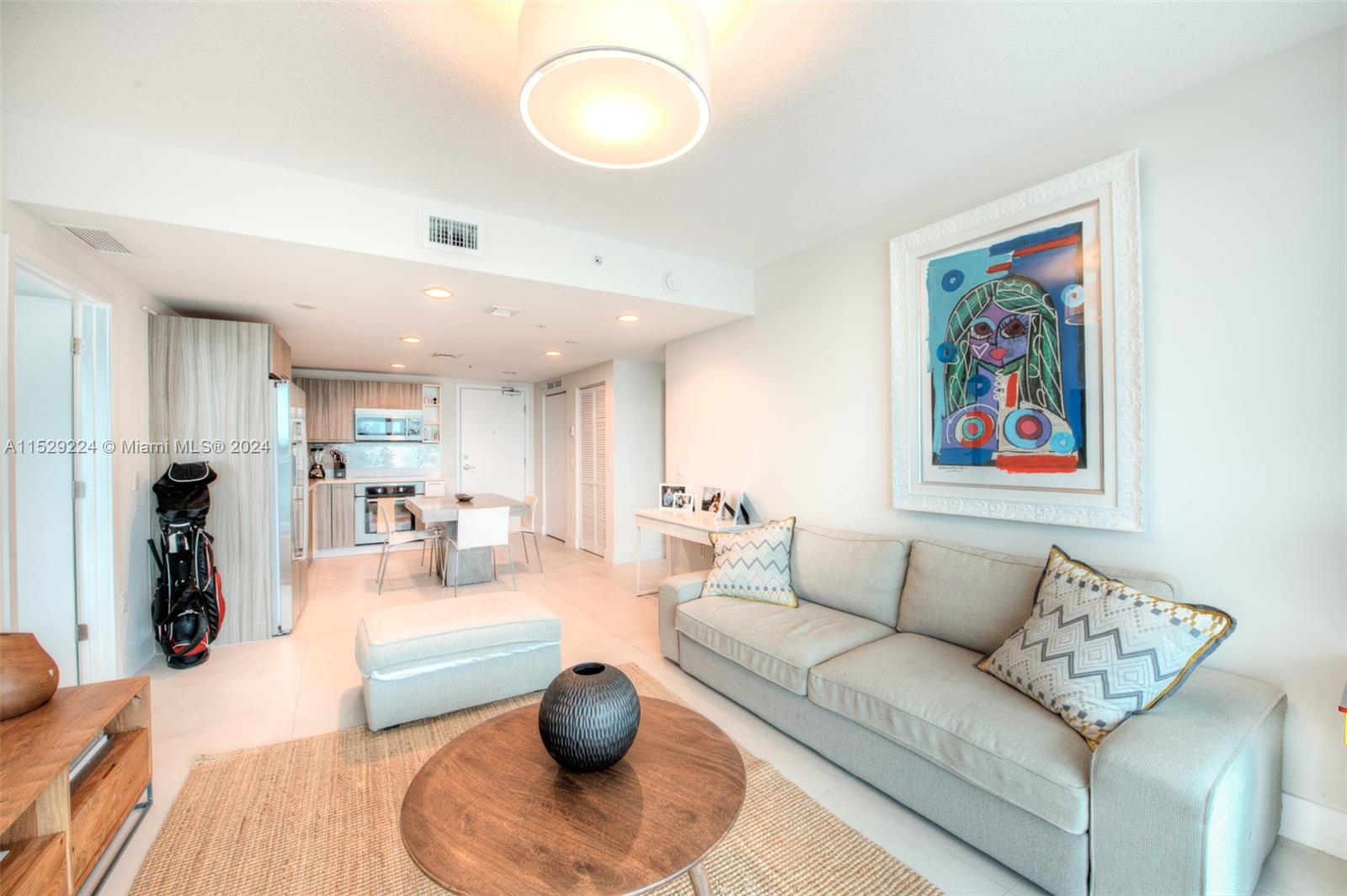 6700 Indian Creek Dr 604, Miami Beach, Florida 33141, 2 Bedrooms Bedrooms, ,2 BathroomsBathrooms,Residentiallease,For Rent,6700 Indian Creek Dr 604,A11529224
