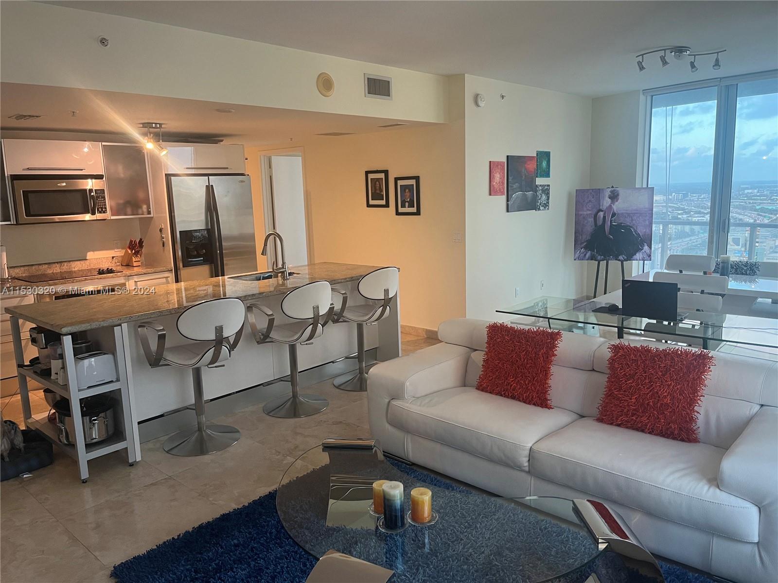 open kitchen to living room, dining room