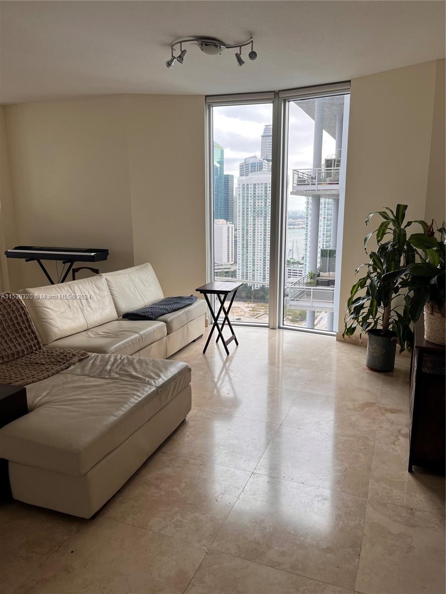 185 SW 7th St 3211, Miami, Florida 33130, 3 Bedrooms Bedrooms, ,3 BathroomsBathrooms,Residentiallease,For Rent,185 SW 7th St 3211,A11530320