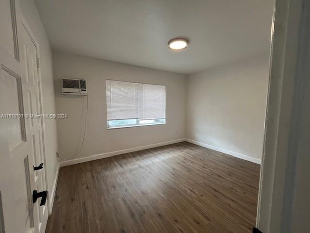 535 SW 7th St 1, Miami, Florida 33130, 2 Bedrooms Bedrooms, ,1 BathroomBathrooms,Residentiallease,For Rent,535 SW 7th St 1,A11530703