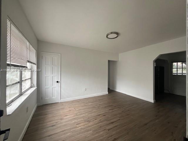 535 SW 7th St 1, Miami, Florida 33130, 2 Bedrooms Bedrooms, ,1 BathroomBathrooms,Residentiallease,For Rent,535 SW 7th St 1,A11530703