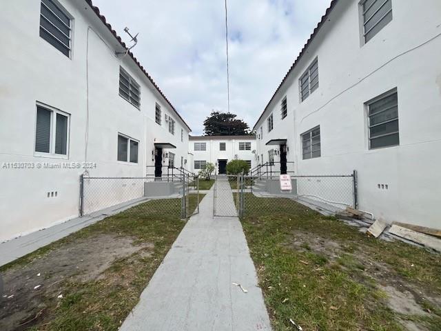 535 SW 7th St 1, Miami, Florida 33130, 2 Bedrooms Bedrooms, ,1 BathroomBathrooms,Residentiallease,For Rent,535 SW 7th St 1,A11530703