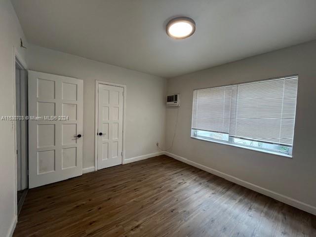 535 SW 7th St 1, Miami, Florida 33130, 2 Bedrooms Bedrooms, ,1 BathroomBathrooms,Residentiallease,For Rent,535 SW 7th St 1,A11530703