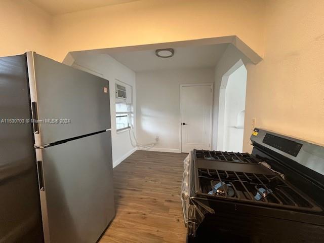 535 SW 7th St 1, Miami, Florida 33130, 2 Bedrooms Bedrooms, ,1 BathroomBathrooms,Residentiallease,For Rent,535 SW 7th St 1,A11530703