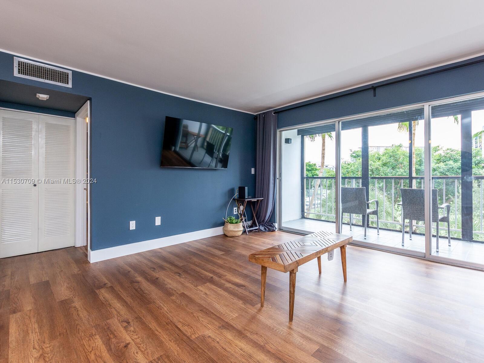 200 178th Dr 410, Sunny Isles Beach, Florida 33160, 1 Bedroom Bedrooms, ,1 BathroomBathrooms,Residential,For Sale,200 178th Dr 410,A11530709