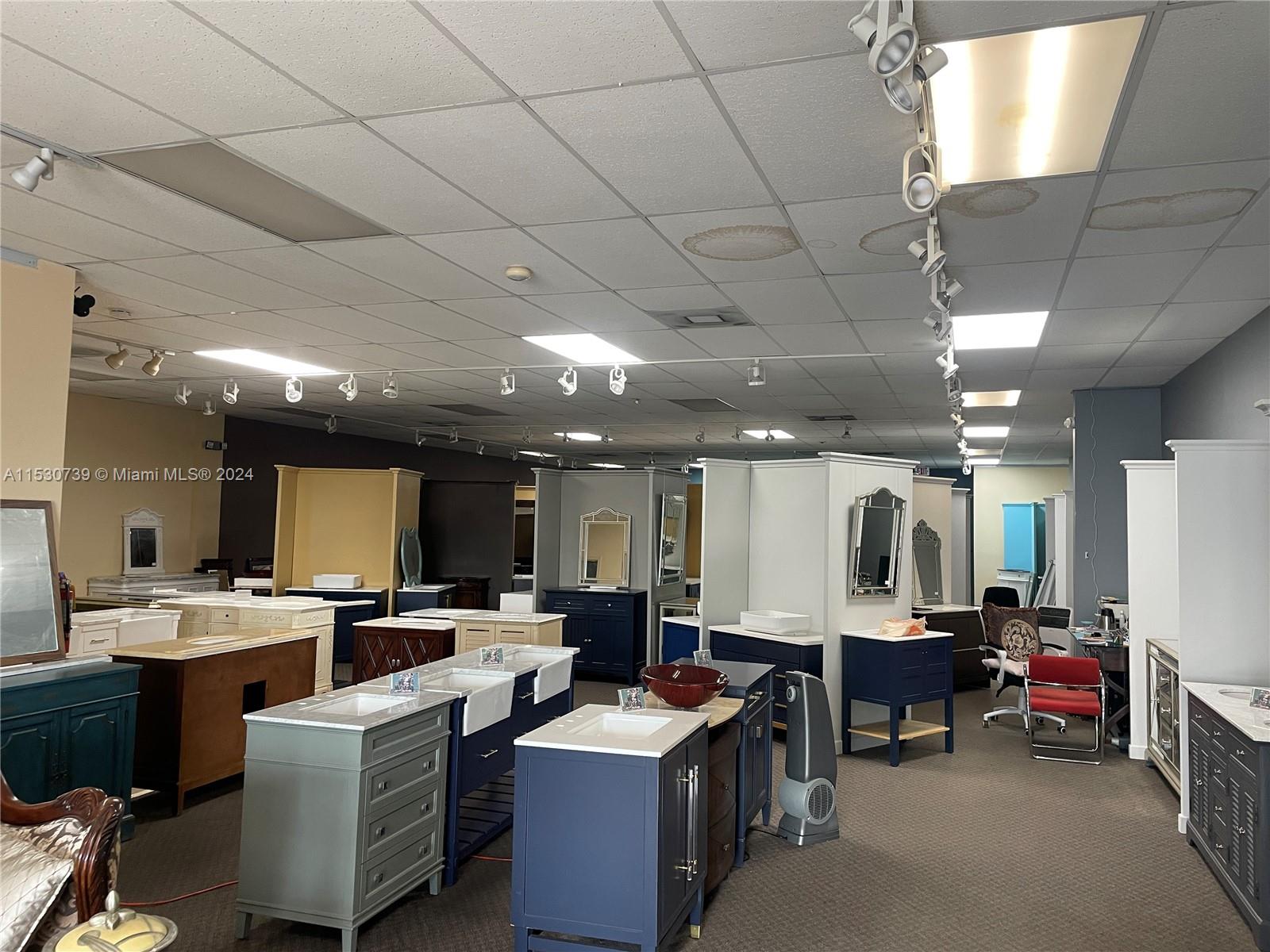 7201 NW 46th St 7201, Miami, Florida 33166, ,Commercialsale,For Sale,7201 NW 46th St 7201,A11530739