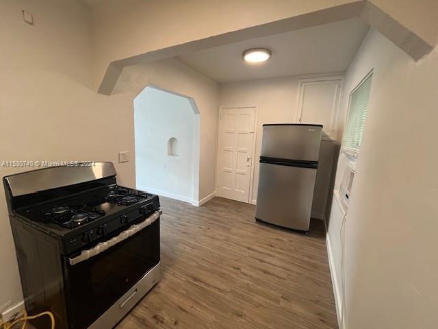535 SW 7th St 4, Miami, Florida 33130, 2 Bedrooms Bedrooms, ,1 BathroomBathrooms,Residentiallease,For Rent,535 SW 7th St 4,A11530740