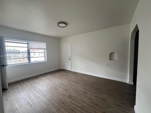 535 SW 7th St 4, Miami, Florida 33130, 2 Bedrooms Bedrooms, ,1 BathroomBathrooms,Residentiallease,For Rent,535 SW 7th St 4,A11530740