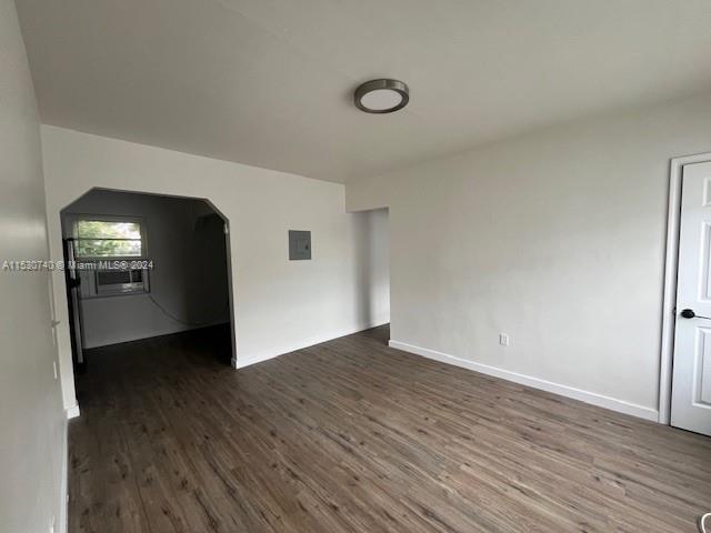535 SW 7th St 4, Miami, Florida 33130, 2 Bedrooms Bedrooms, ,1 BathroomBathrooms,Residentiallease,For Rent,535 SW 7th St 4,A11530740