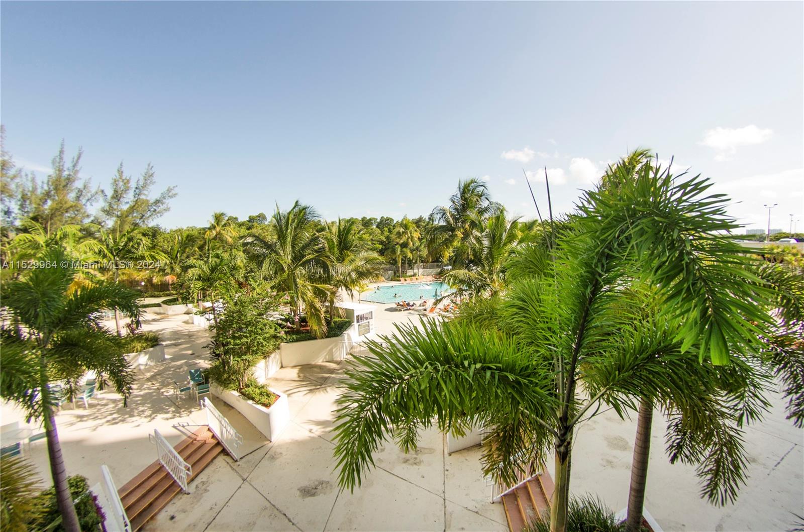 100 Bayview Dr 809, Sunny Isles Beach, Florida 33160, 1 Bedroom Bedrooms, ,1 BathroomBathrooms,Residentiallease,For Rent,100 Bayview Dr 809,A11529964