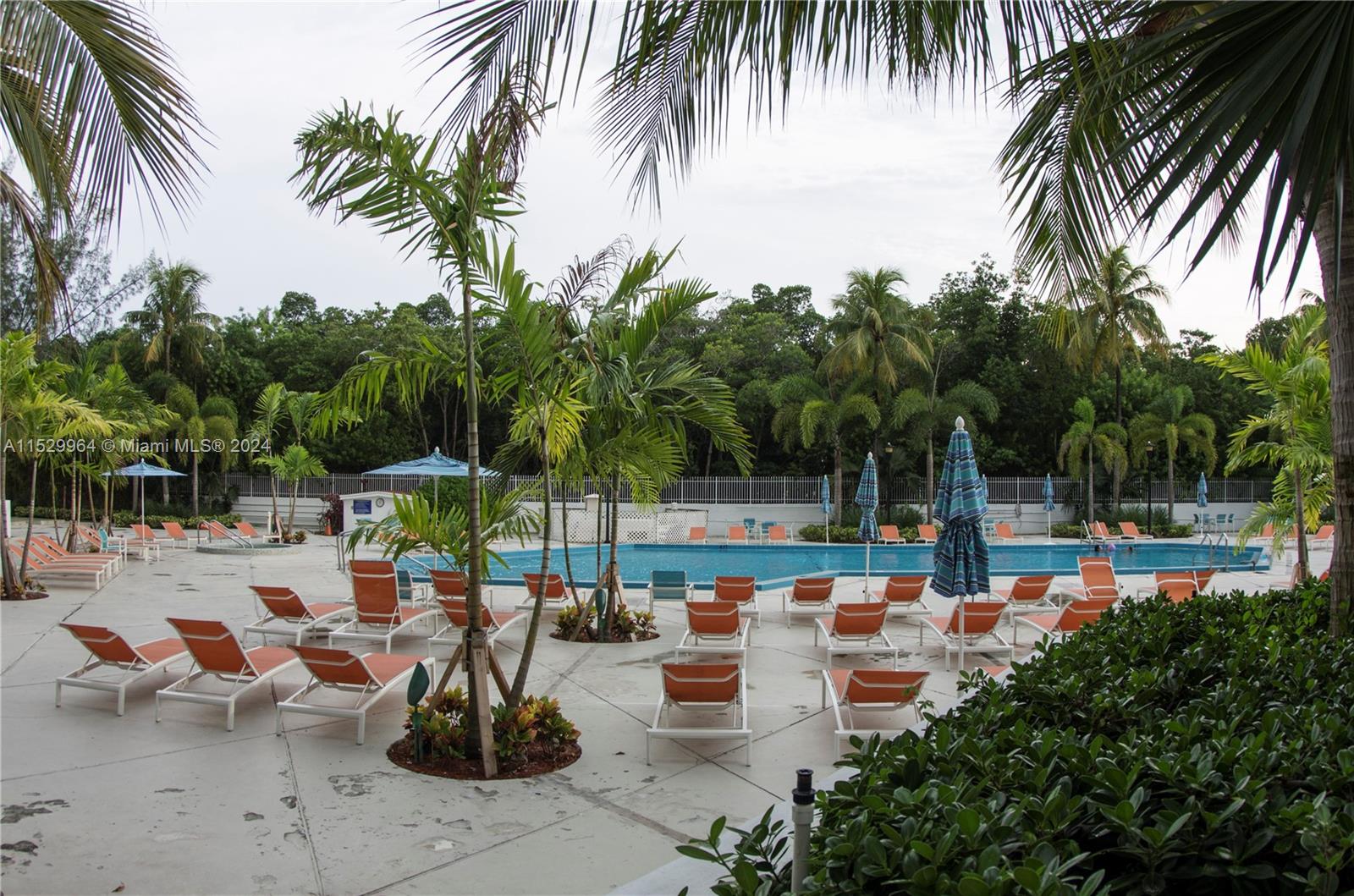 100 Bayview Dr 809, Sunny Isles Beach, Florida 33160, 1 Bedroom Bedrooms, ,1 BathroomBathrooms,Residentiallease,For Rent,100 Bayview Dr 809,A11529964
