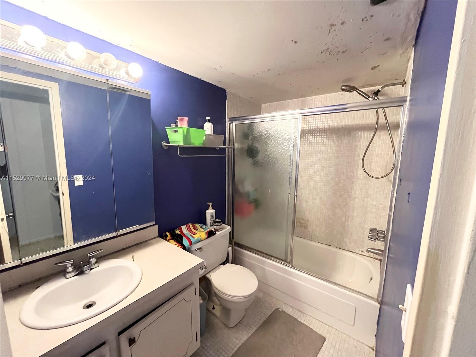 13155 Ixora Ct 804, North Miami, Florida 33181, 1 Bedroom Bedrooms, ,1 BathroomBathrooms,Residential,For Sale,13155 Ixora Ct 804,A11529977