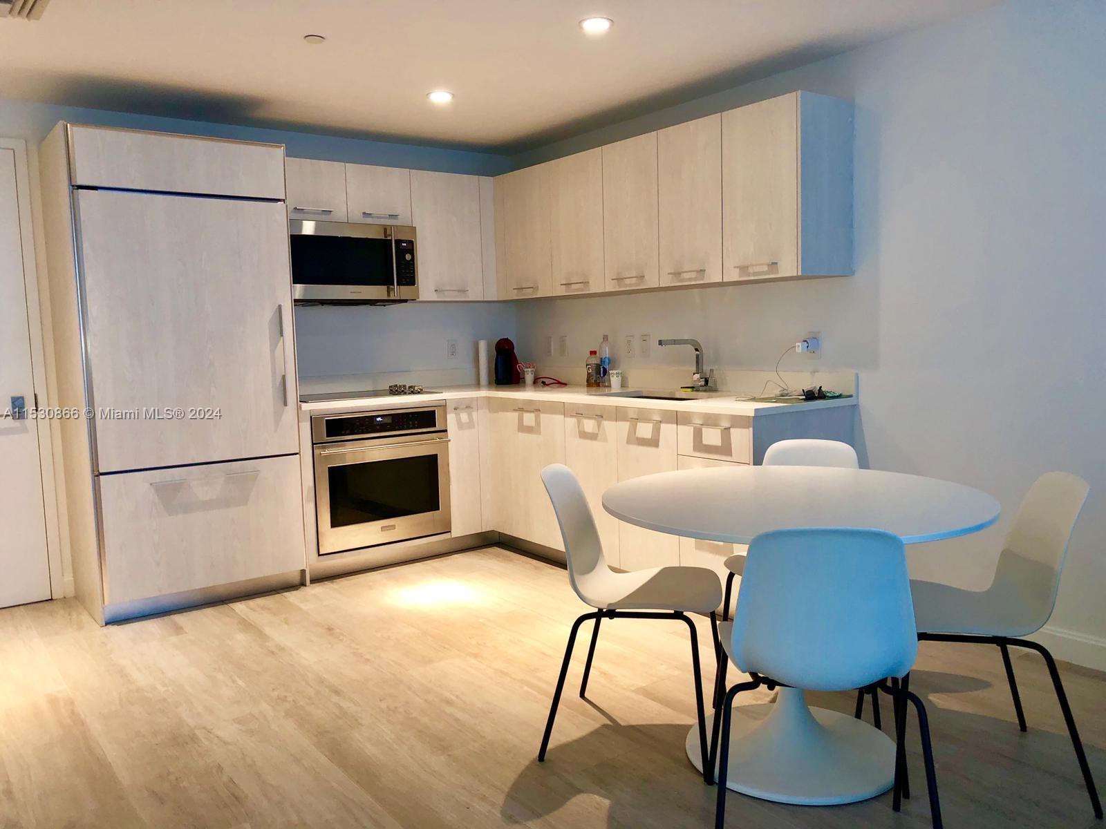 45 SW 9th St 1407, Miami, Florida 33130, 1 Bedroom Bedrooms, ,1 BathroomBathrooms,Residentiallease,For Rent,45 SW 9th St 1407,A11530866