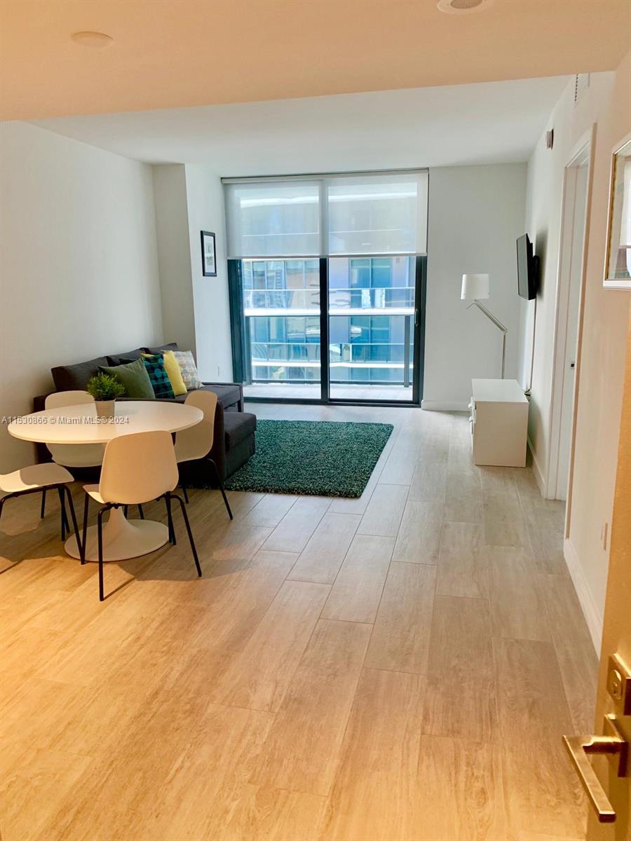 45 SW 9th St 1407, Miami, Florida 33130, 1 Bedroom Bedrooms, ,1 BathroomBathrooms,Residentiallease,For Rent,45 SW 9th St 1407,A11530866