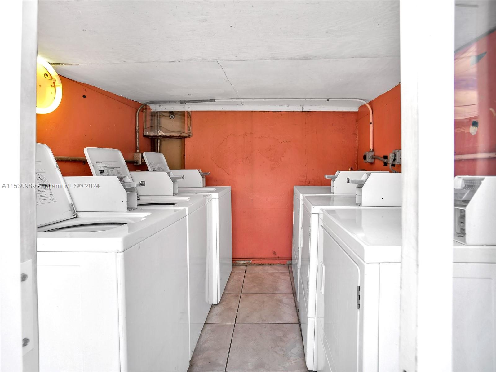 265 E 7th St 4, Hialeah, Florida 33010, 1 Bedroom Bedrooms, ,1 BathroomBathrooms,Residentiallease,For Rent,265 E 7th St 4,A11530989