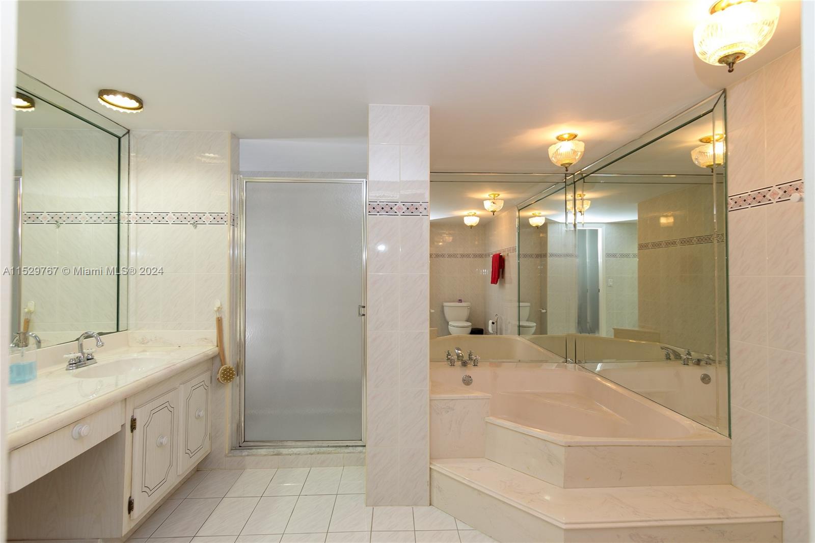 1833 S Ocean Dr 1501, Hallandale Beach, Florida 33009, 2 Bedrooms Bedrooms, ,2 BathroomsBathrooms,Residential,For Sale,1833 S Ocean Dr 1501,A11529767