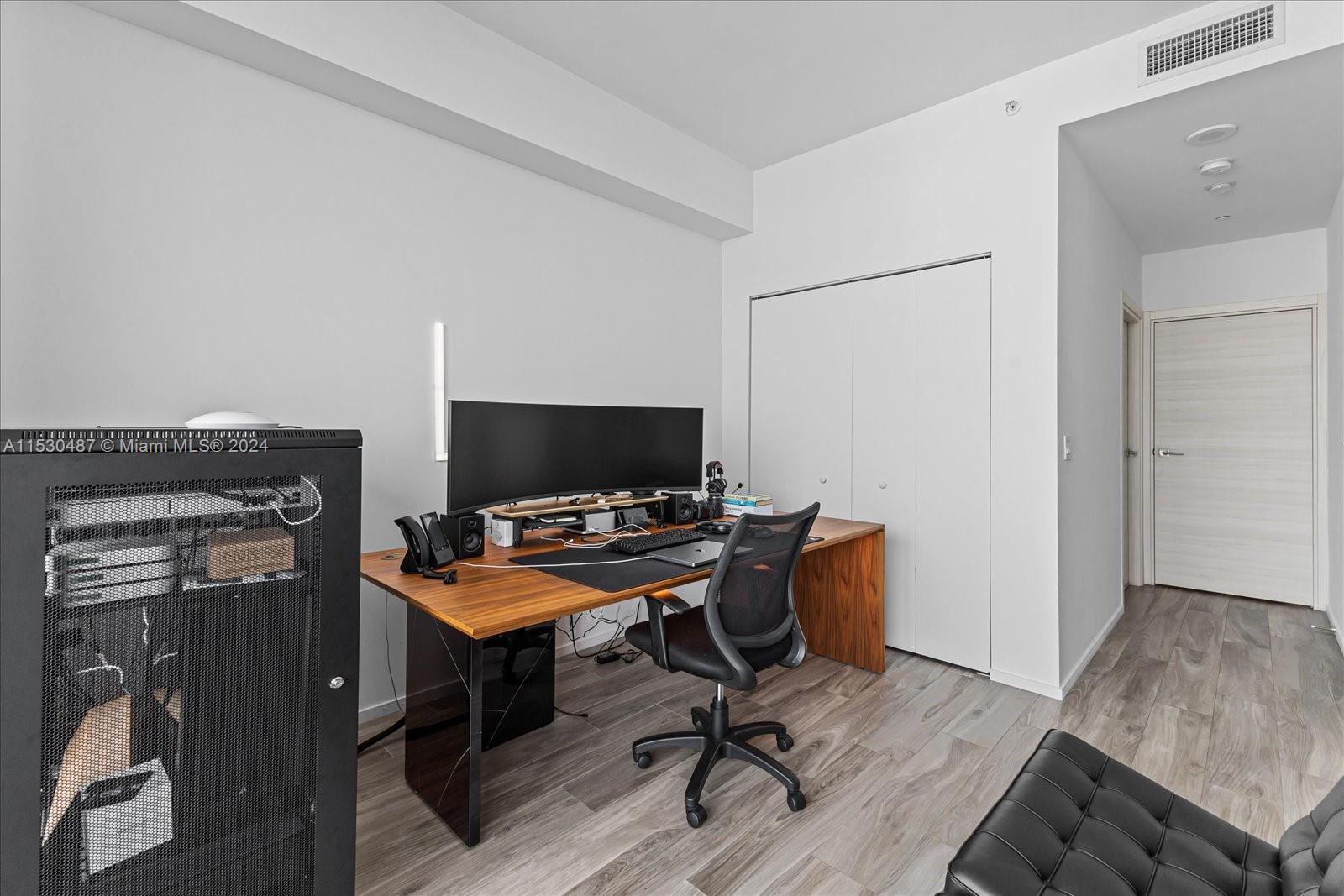 801 S Miami Ave 5509, Miami, Florida 33130, 3 Bedrooms Bedrooms, ,3 BathroomsBathrooms,Residential,For Sale,801 S Miami Ave 5509,A11530487