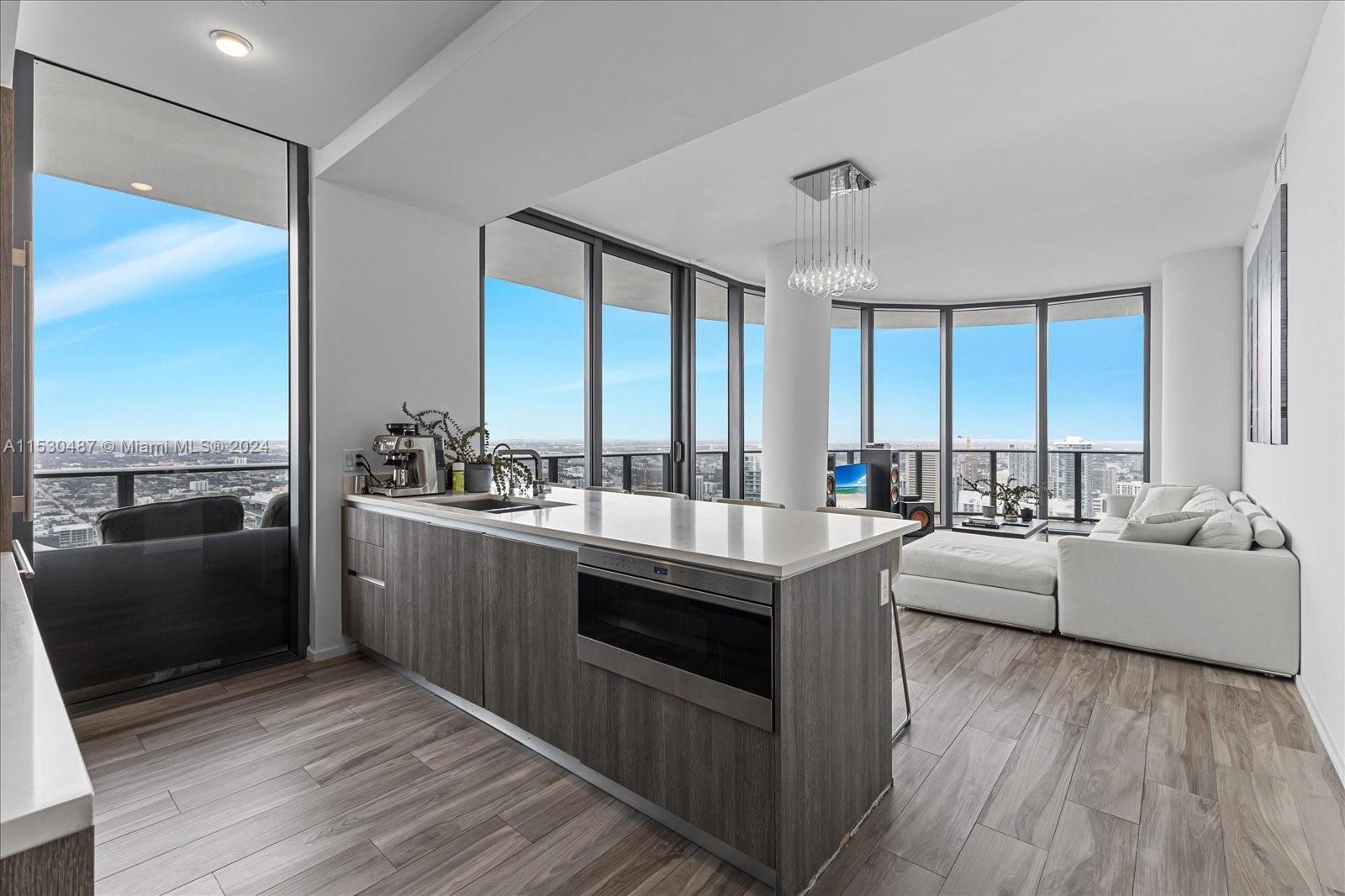 801 S Miami Ave 5509, Miami, Florida 33130, 3 Bedrooms Bedrooms, ,3 BathroomsBathrooms,Residential,For Sale,801 S Miami Ave 5509,A11530487